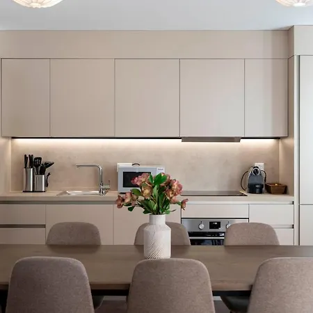 St Moritz Comfort And Space For Families, 3 Bedrooms And Garden *